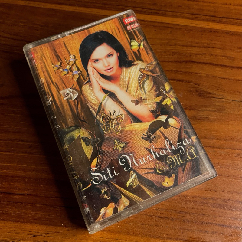 kaset pita siti nurhaliza emas