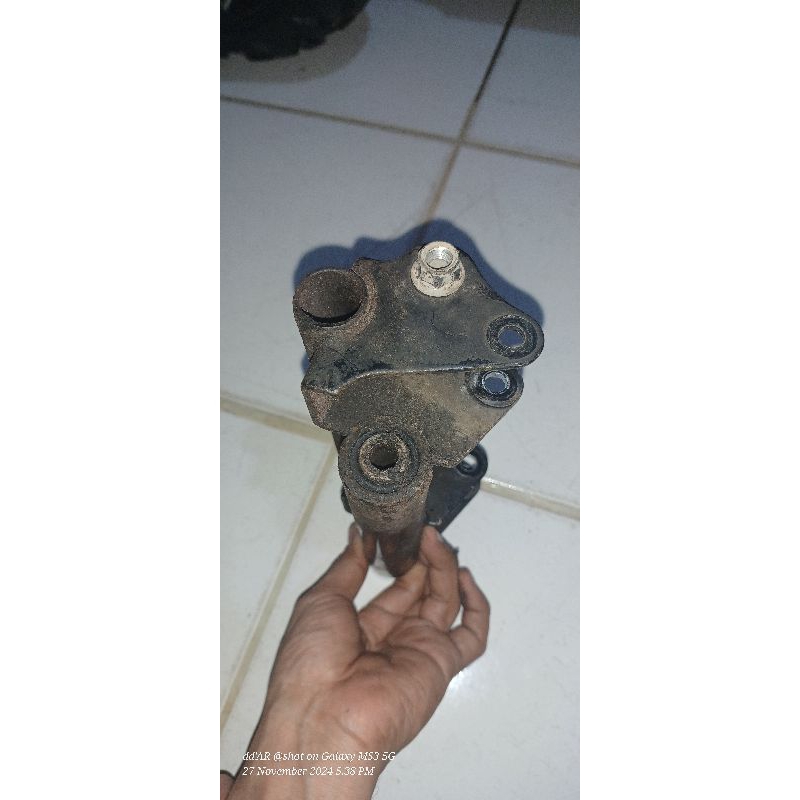 engine mounting mio j