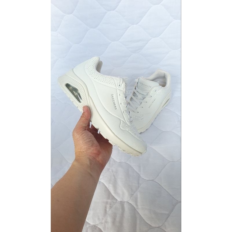 Skechers white sport woman sneakers original / shoes sepatu olahraga putih perempuan wanita