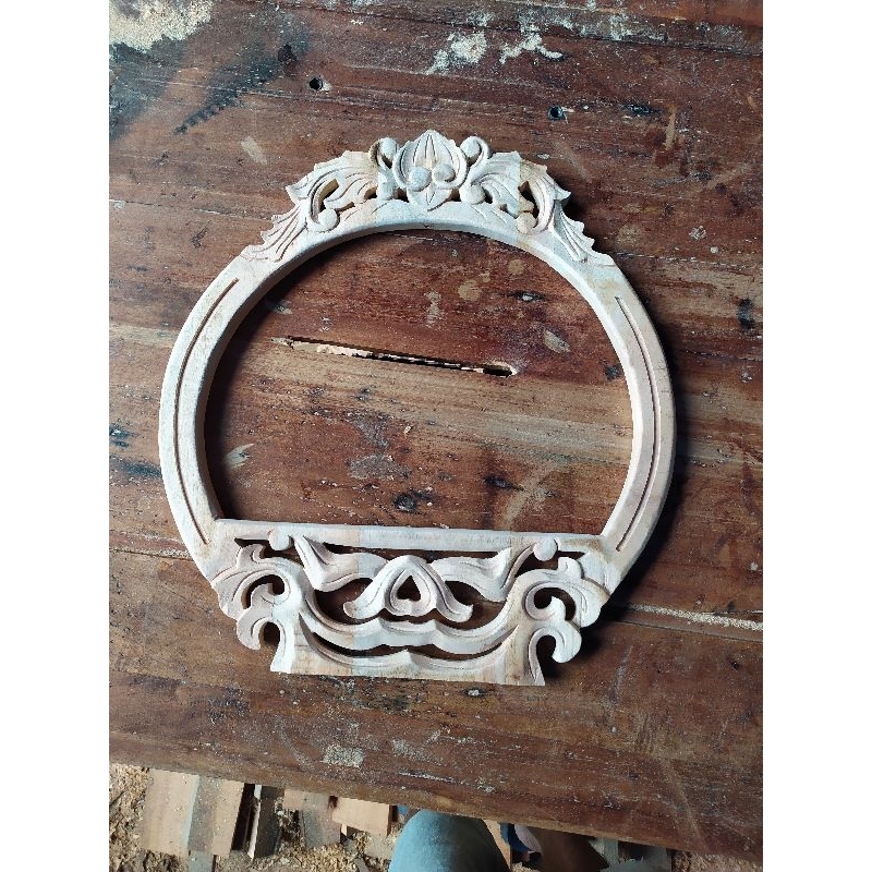 UKIR SANGKAR LAYANG MOTIF DAUN