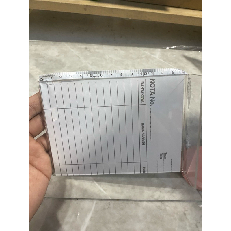 

Cetak QRIS dan dudukan Stand Akrilik bisa untuk papan informasi atau papan Menu portable