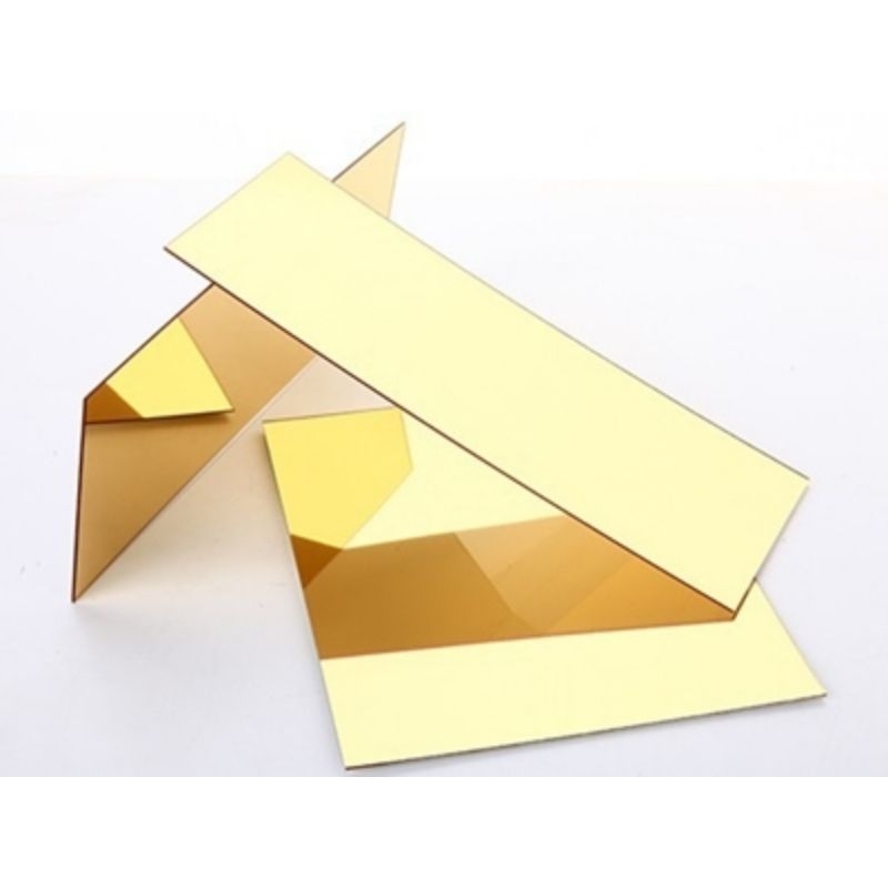 

Potongan Mirror Gold Akrilik Ukuran 21 x 29.7 cm (A4) , 14.8 x 21 cm (A5) , 10.5 x 14.8 cm (A6)