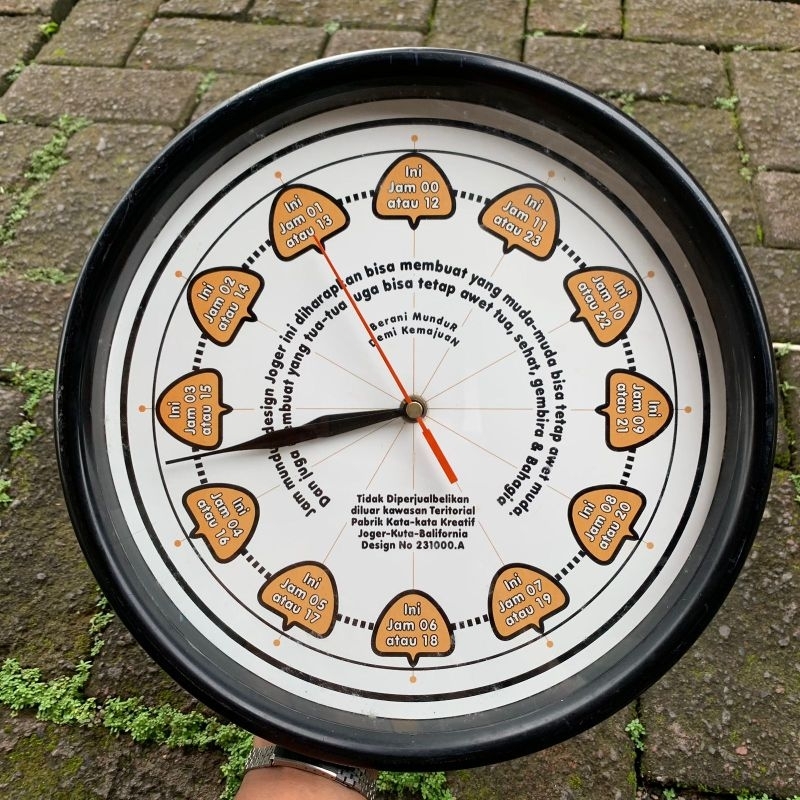 Clock Jam Dinding Jogger Joger Mutar Terbalik Original Bekas Second 2nd Jam Arab