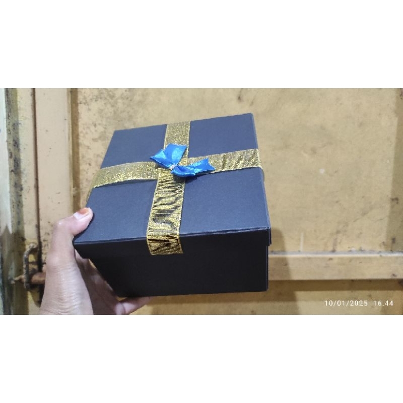

Ready stok hitam berpita Kotak Kado / GIft Box / Hard Box 15x15x10