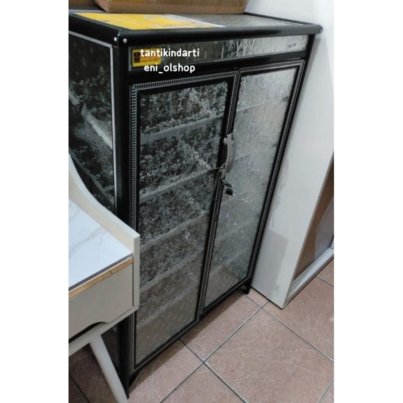 LEMARI/ RAK SEPATU ALUMUNIUM HITAM