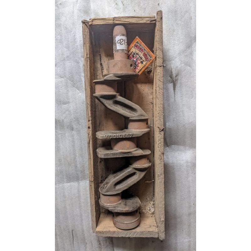 Crankshaft Krukas Askruk  MD010667 Mitsubishi Colt T120 Nos