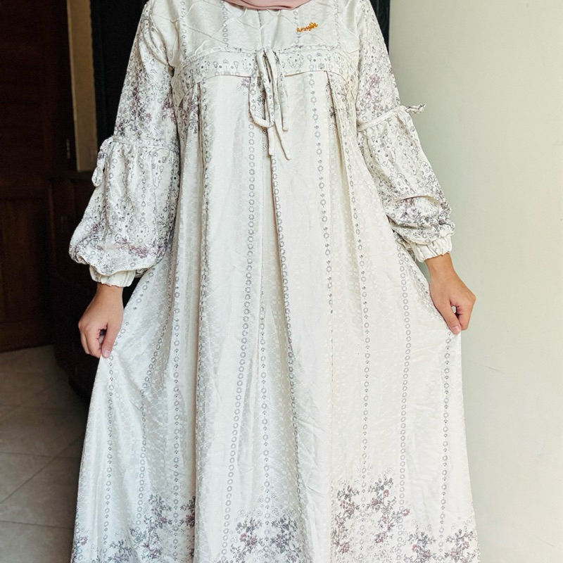 (Lovvin Collection) Gamis Simpel Lengan Balon Lebaran | bahan lembut dingin dengan warna netral Musl
