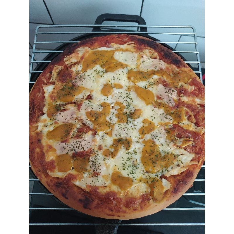 

PIZZA HOMEMADE CHICKEN PUMPKIN MOZARELLA