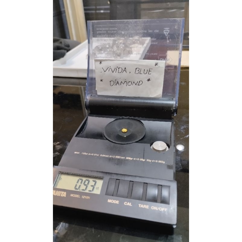 VIVID YELLOW SAPPHIRE