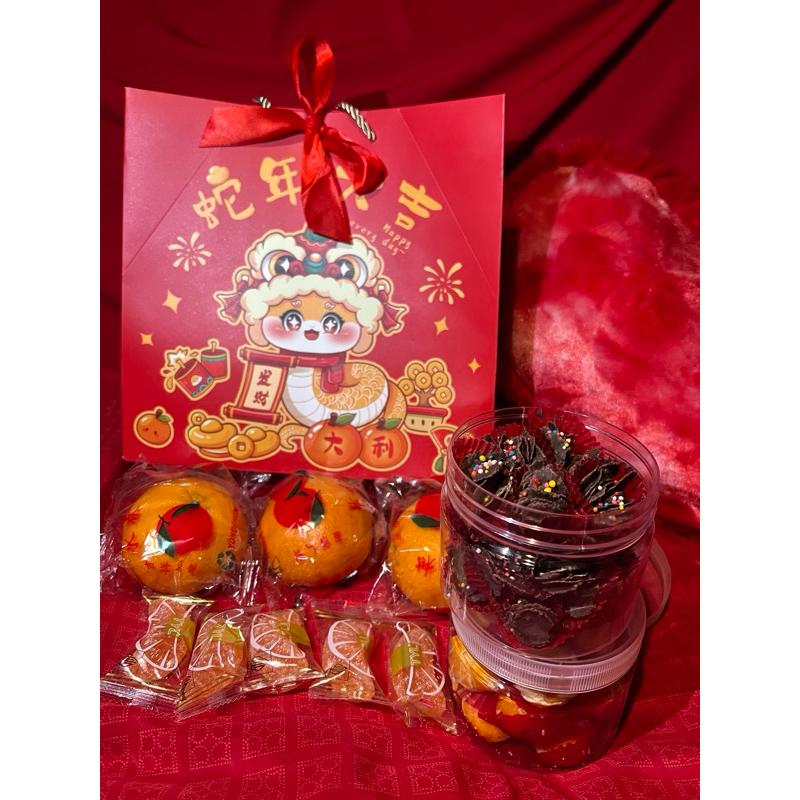 

Happiness hampers imlek