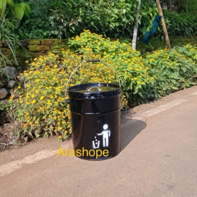 Ember kaleng 25kg/tempat sampah/pail/tempat bakar sampah