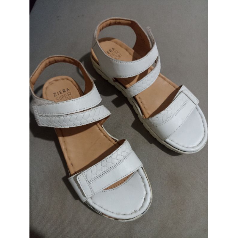 Sandal Ziera size 37 preloved