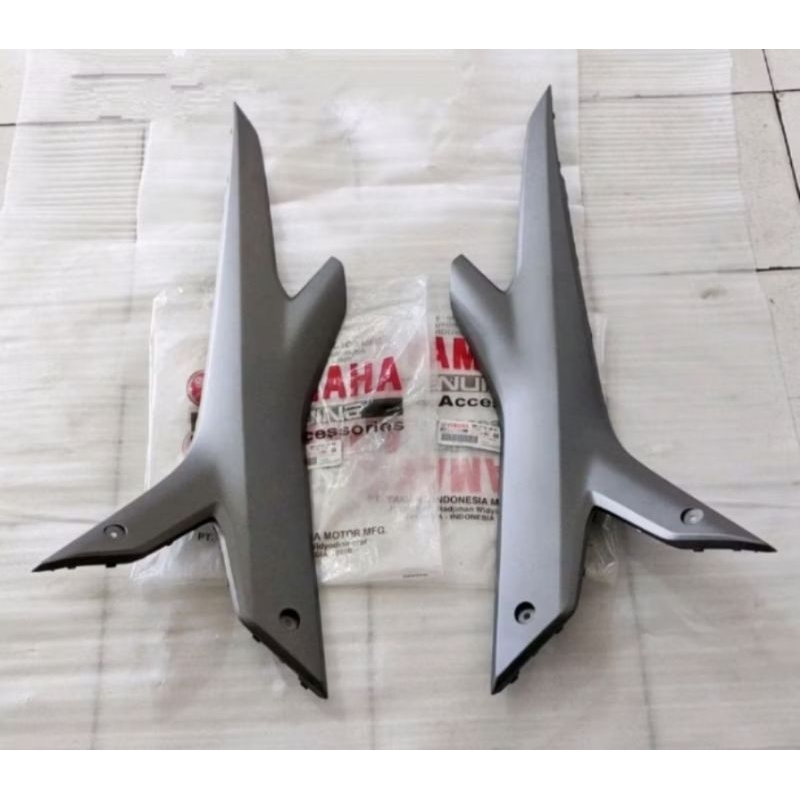 COVERSIDE DELTABOX BODY TENGAH AEROX 155 CONNECTED 2021-2024 ORIGINAL