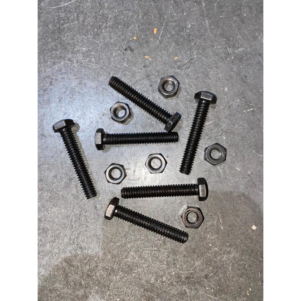 Baut Mur UNC Baut Mur Drat Kasar Besi 1/4X1-1/2 Hitam (Kunci 10)