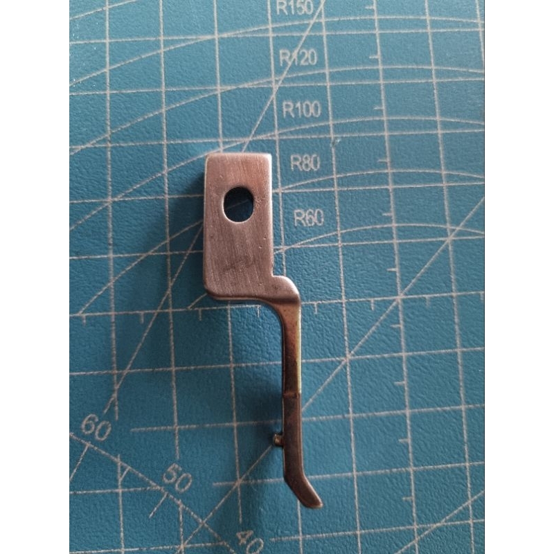 Tahanan rotari mesin jahit Zigzag Brother 652