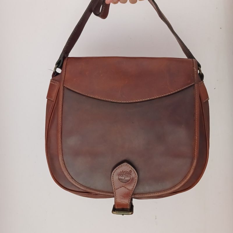 Preloved Tas Selempang Kulit Asli Pria Timberland Second