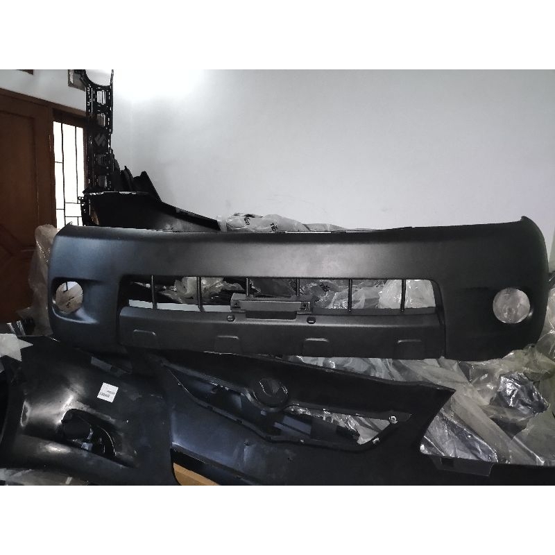 bemper depan Hilux 2008 original