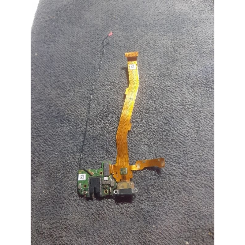 FLEKSIBEL CONEKTOR CAS HP OPPO A83