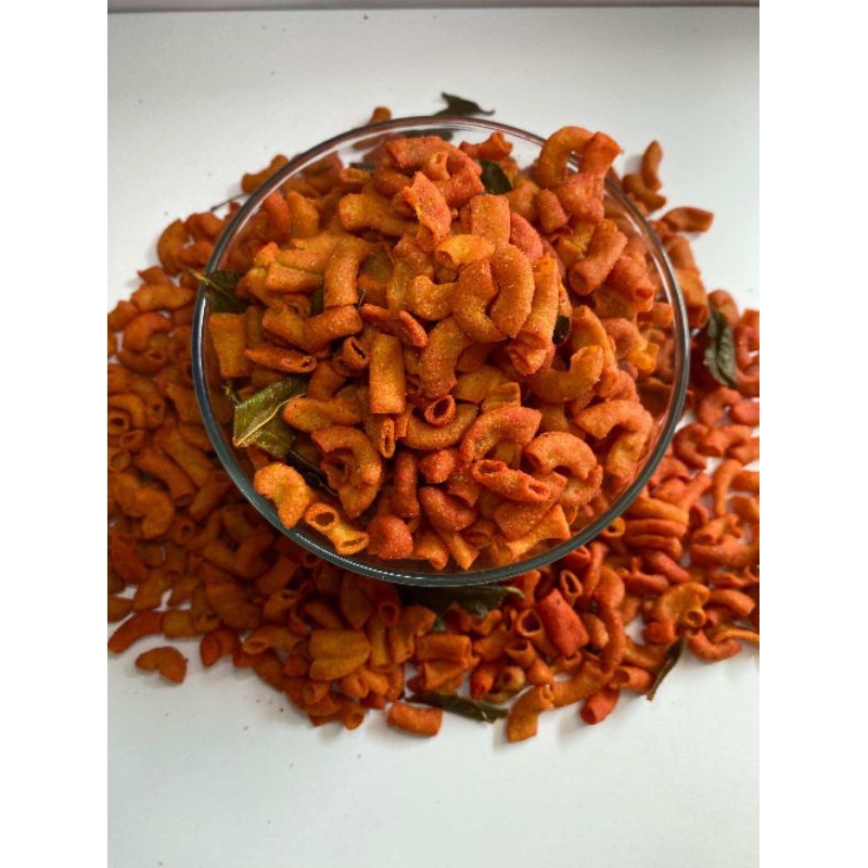 

Makaroni Bantet Pedas Daun Jeruk Cikruh 500 Gram