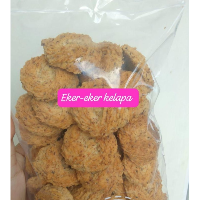 

Eker - eker kelapa/kue kering/roti kering eker kelapa