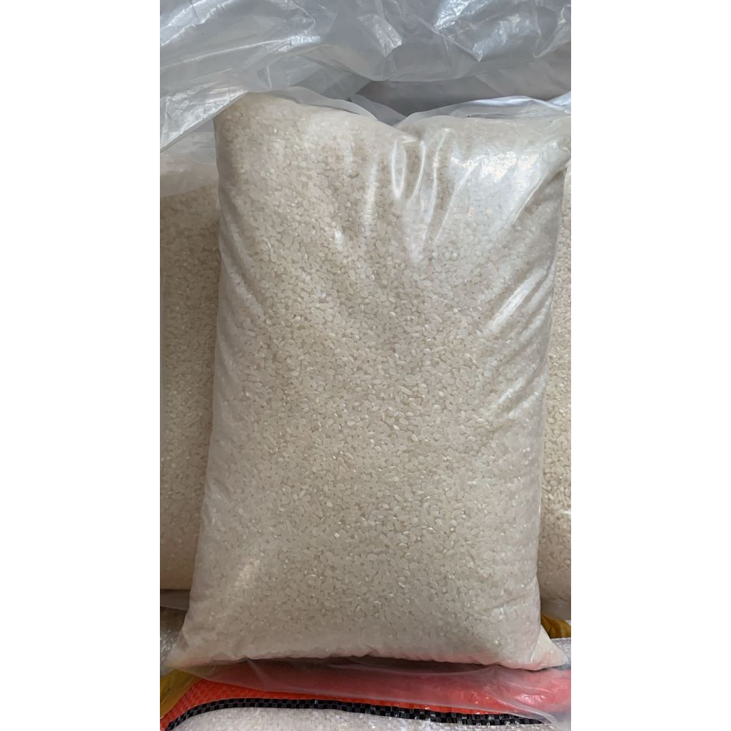 

Beras Jepang Japonica Tarabas 5 kg Beras Sushi Bento Mpasi