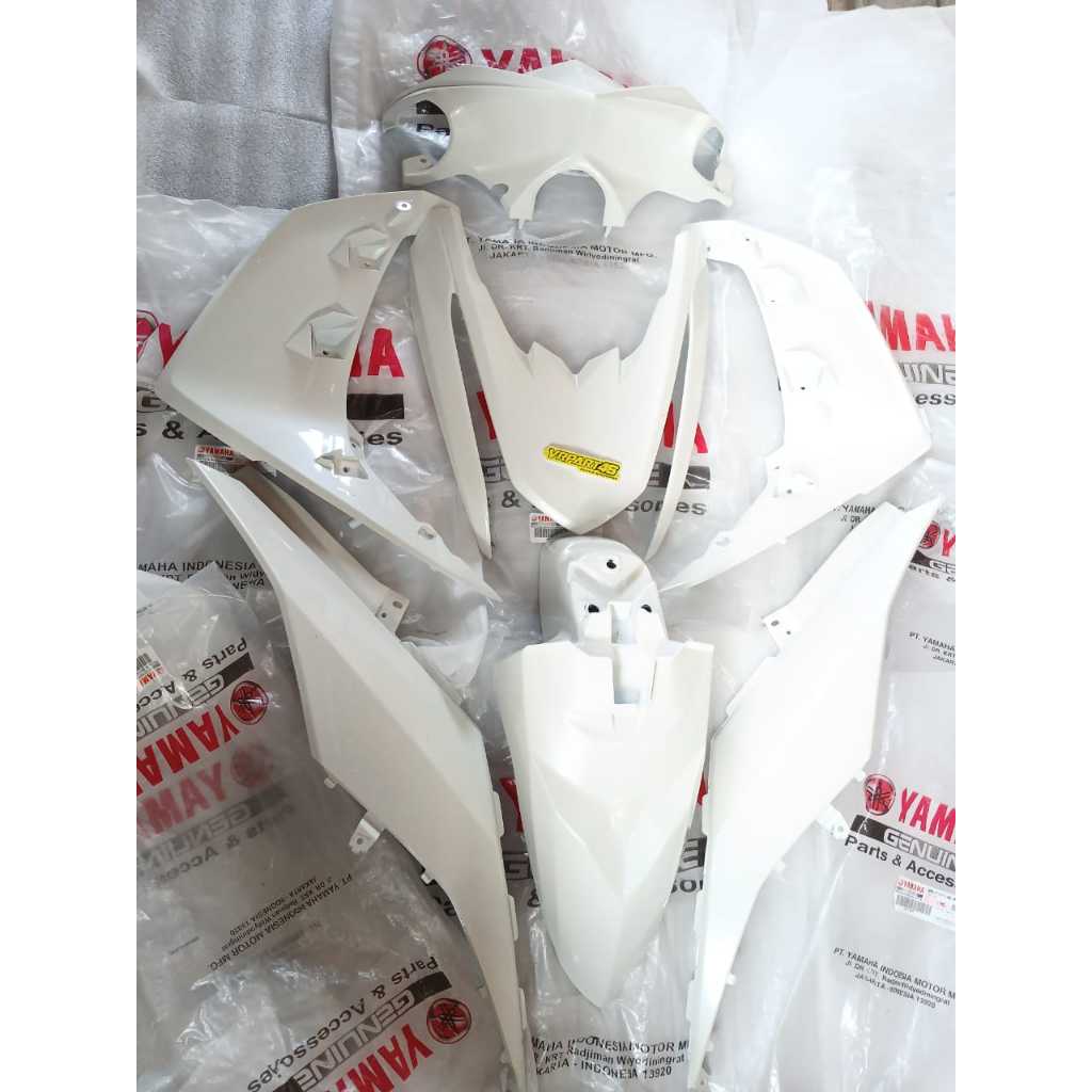 BODY SET KAP SET HALUS MIO M3 PUTIH ORIGINAL YAMAHA 2PH