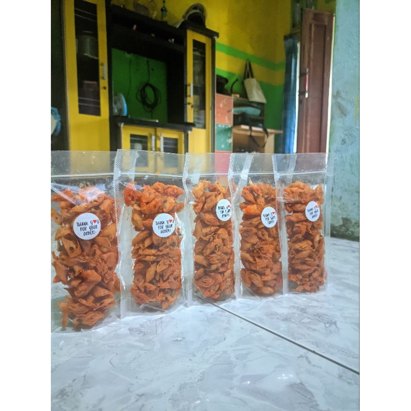 

KULIT LUMPIA KERING DAUN JERUK ISI 60GRAM RASA BALADO