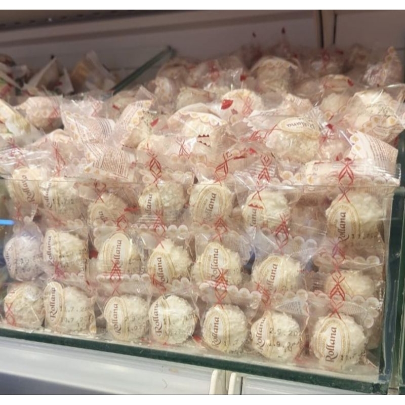 

coklat putih rollana oleh oleh haji umroh