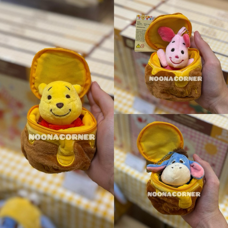 Ohsome x Disney ‼️ Keychain Plush / Gantungan Kunci Boneka Winnie The Pooh Honey Jar Collections (Po