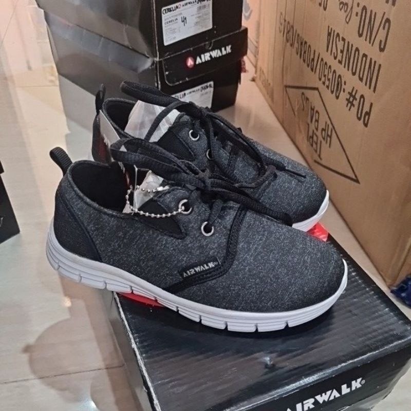Airwalk Sepatu Olahraga Hitam