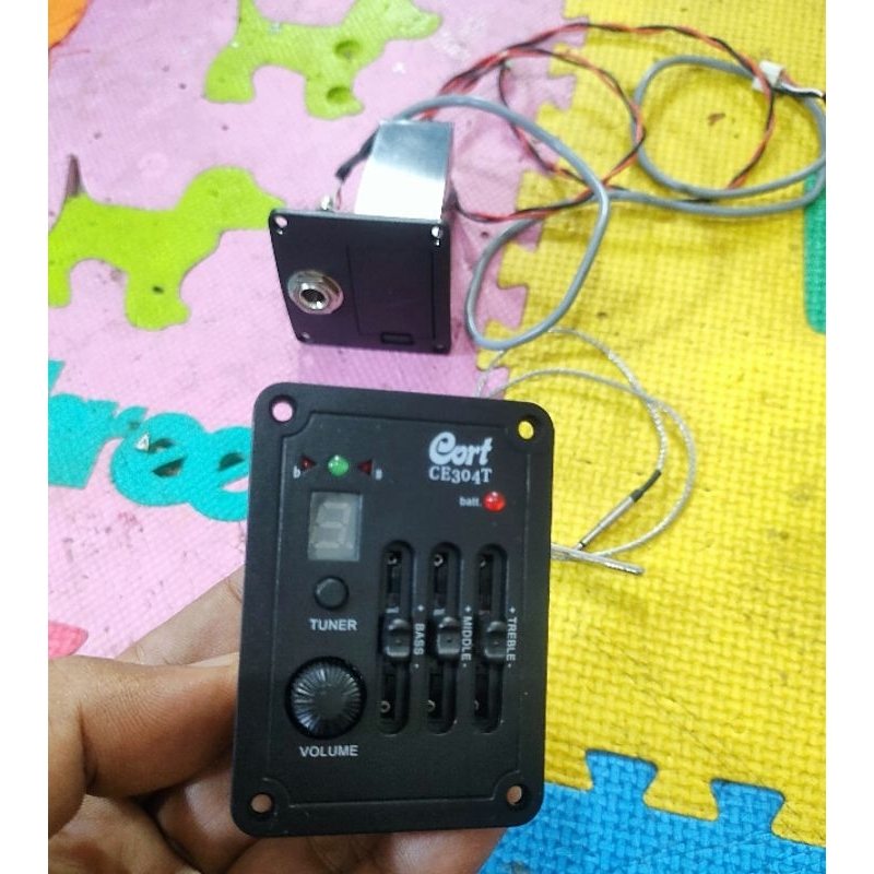 Equalizer Gitar akustik CORT CE304T Original