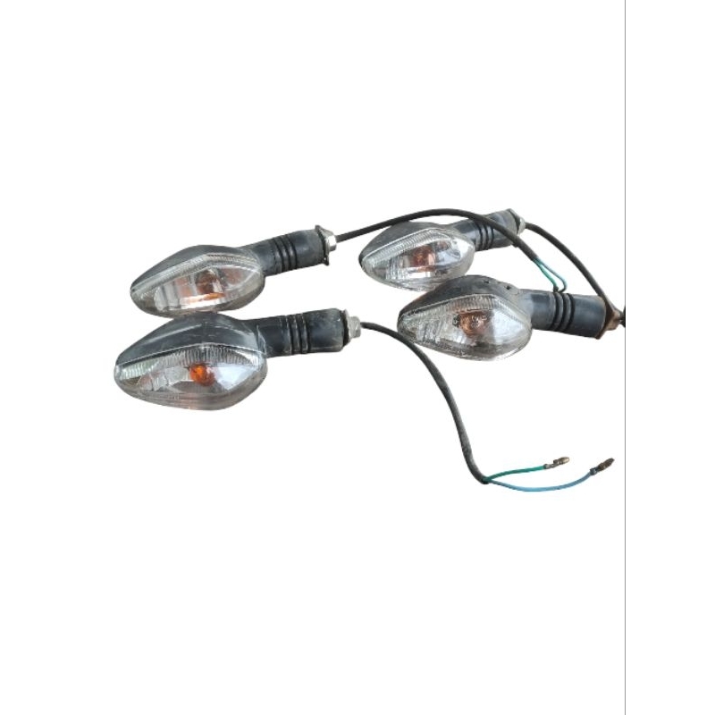 lampu sein Megapro, verza, cbr bekas original copotan motor satu set depan belakang (4biji).