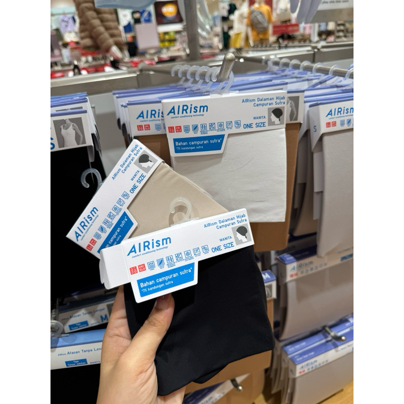 Uniqlo Ciput