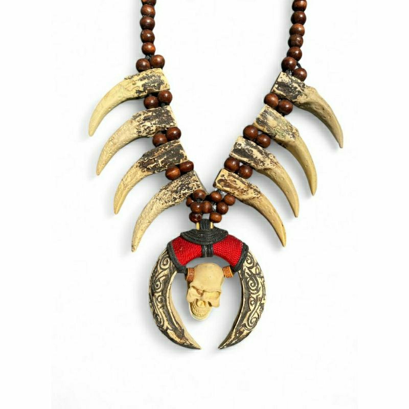 Kalung Taring Babi Variasi Taring Macan Etnik Dayak Kalimantan