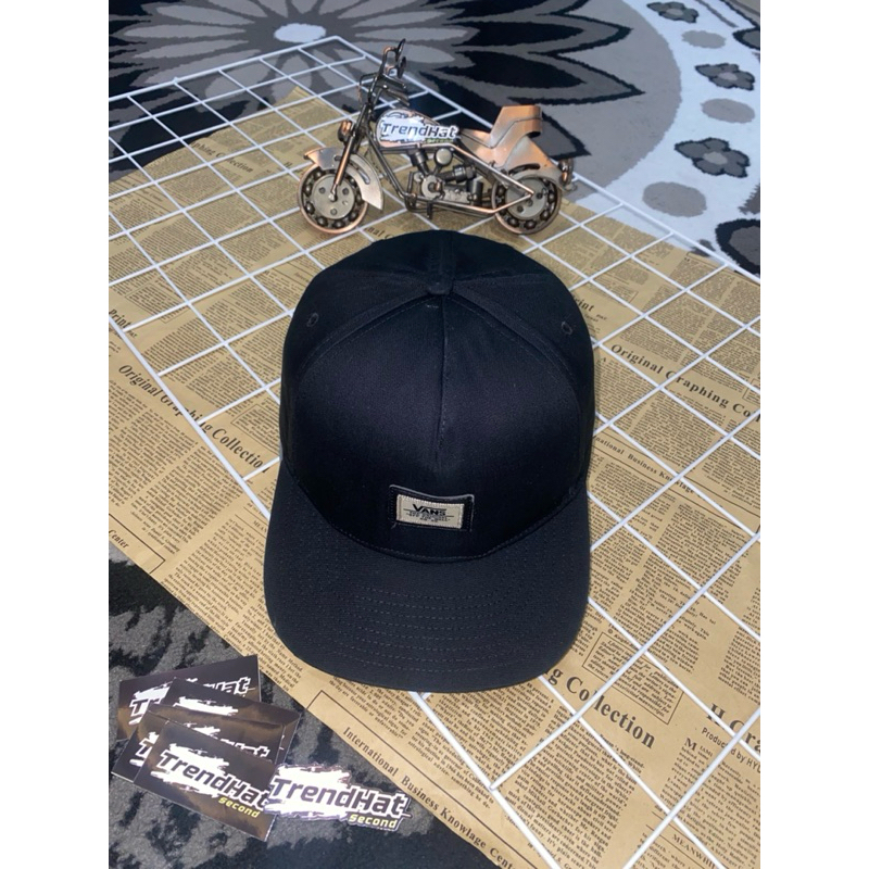 Topi Snapback Vans Off The Wall (second original)