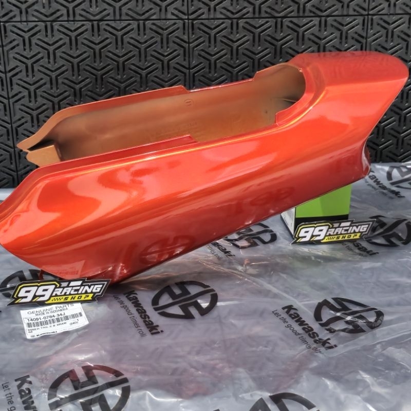 COVER BODY BELAKANG NINJA R SS ORANGE ORIGINAL KAWASAKI
