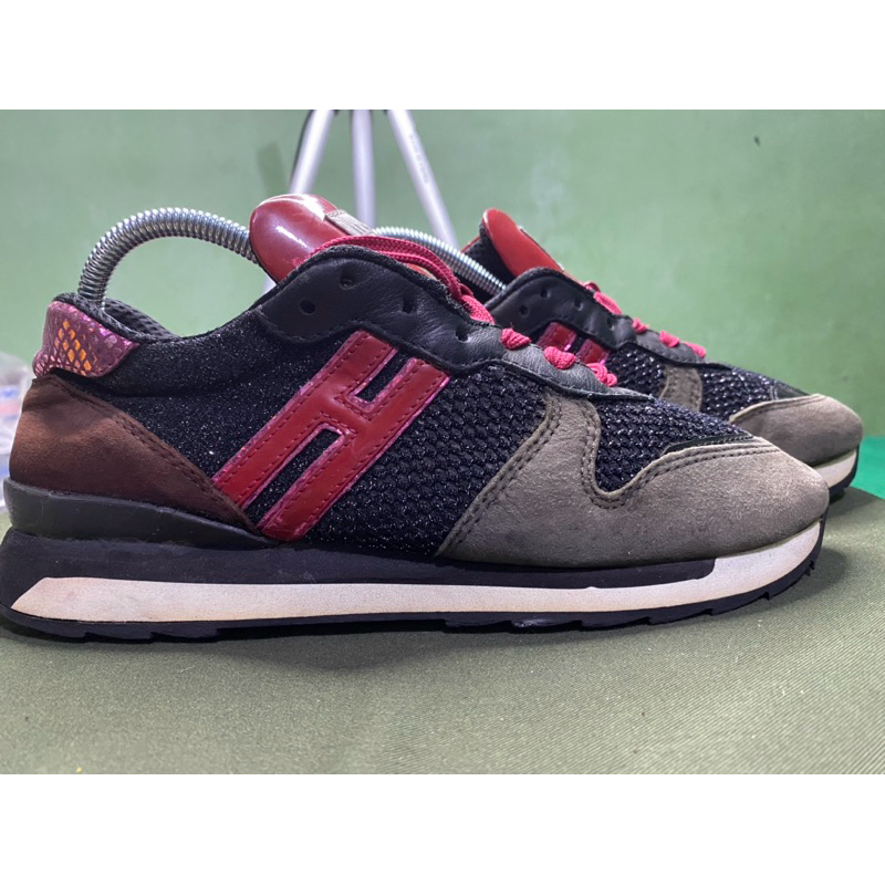 SEPATU HOGAN SIZE 36 SECOND