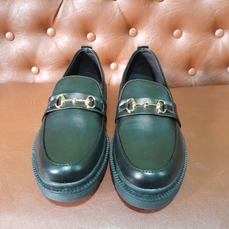 New Sepatu Docmart Wanita Size 43 by Zagib Store (Big Size/Jumbo)