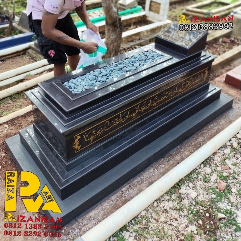 batu nisan body makam bertingkat model makam uje