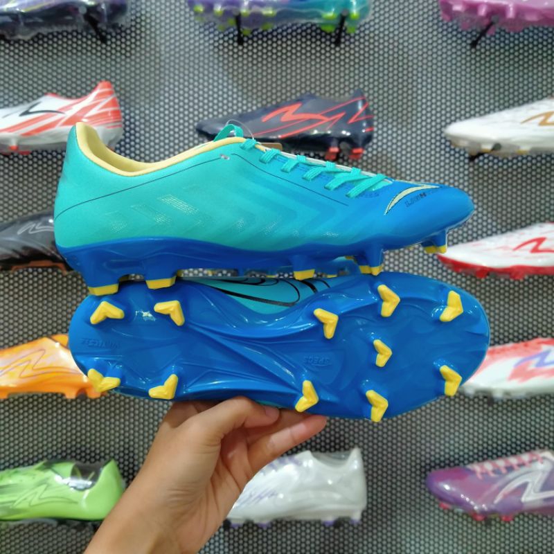 Specs Accelerator LS 4 Pro FG