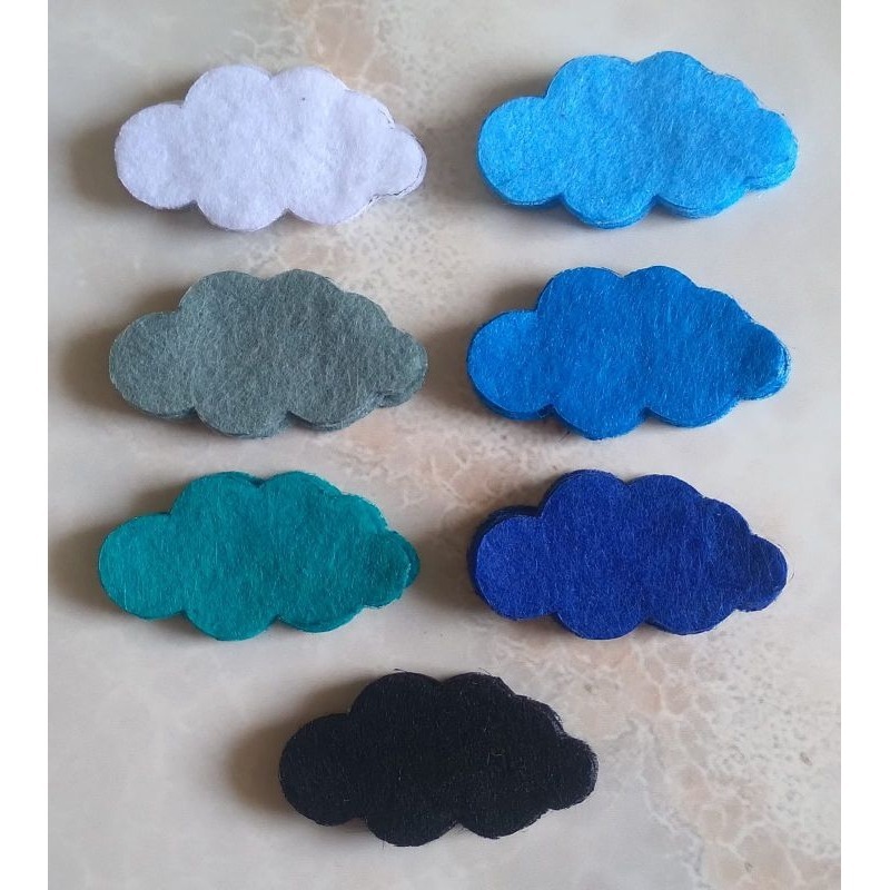Aplikasi Flanel Bentuk Awan Kerajinan Flanel