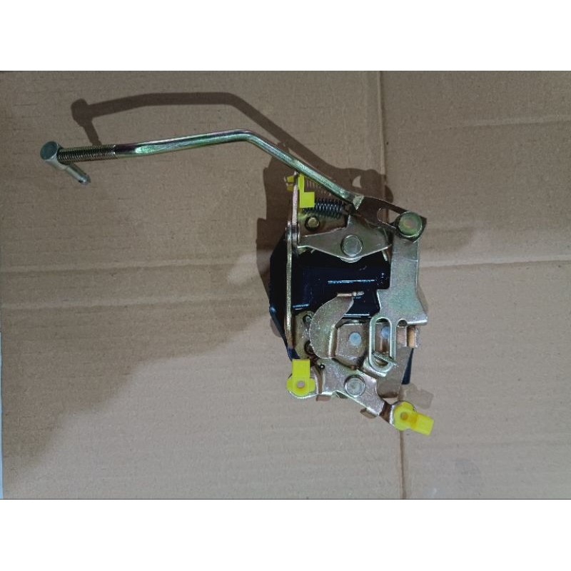 SV1 door lock, pengait kunci pintu mobil suzuki futura dan Mitsubishi t120ss AST