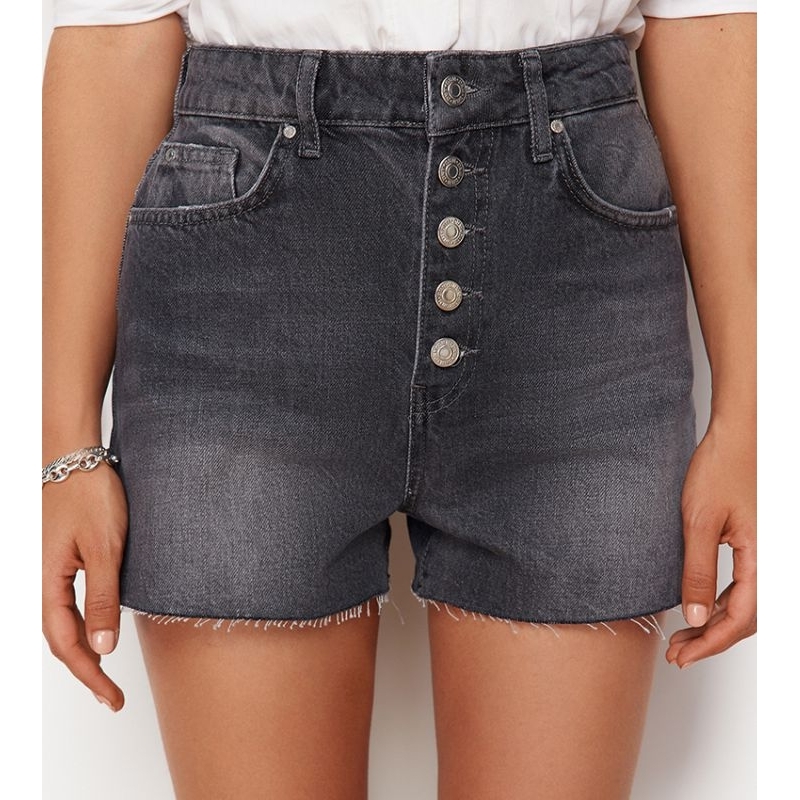 Gap denim hot pants  celana pendek denim model hw high waist