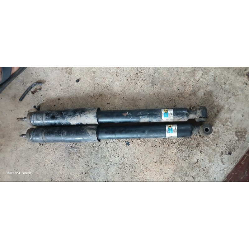 Shockbreaker belakang mercy boxer W124