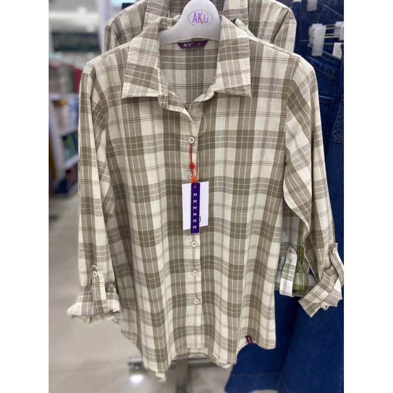 kemeja wanita brand AKO dari Matahari
