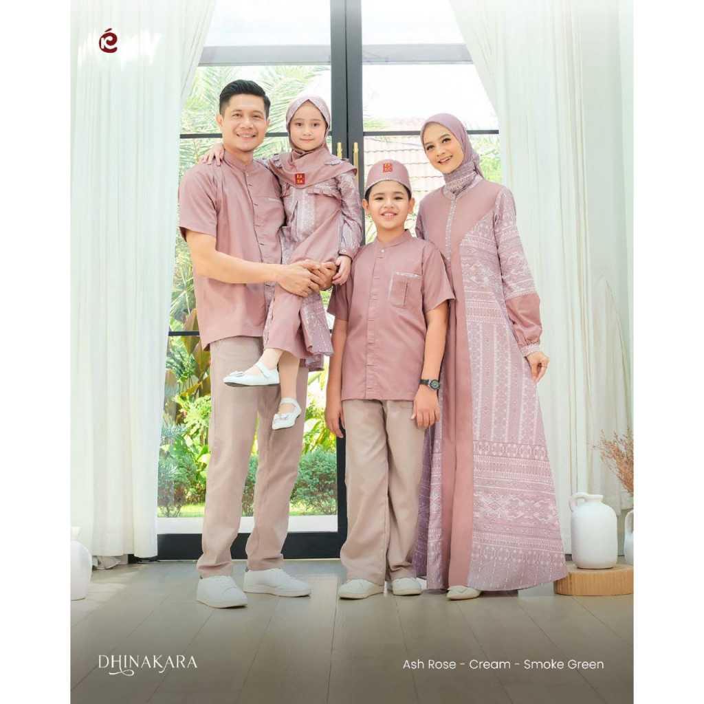Sarimbit Keluarga Muslim Kombinasi Batik dan Polos Dhinakara Series by Keke
