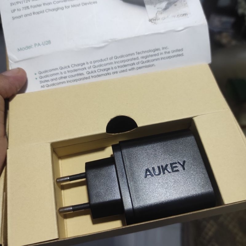 Adaptor aukey 18W fast charging original SECOND LIKE NEW