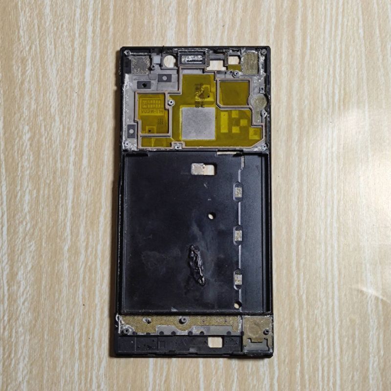 Middle Frame / Tatakan Lcd Xiaomi Mi3 / Mi3W  Copotan Normal Tested