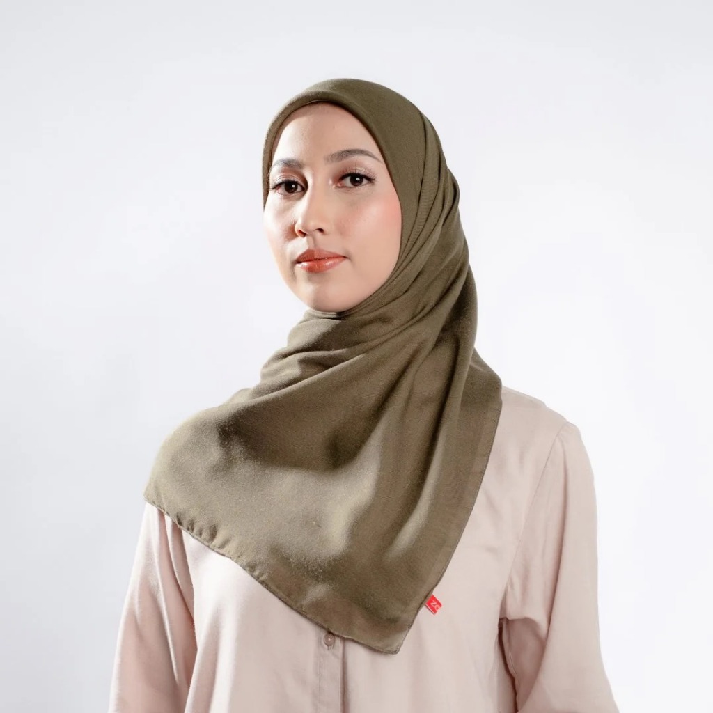 Zoya Superstore KAYLA Scarf - Kerudung Hijab Segi Empat Polos - Bahan Voal Ukuran 110x110