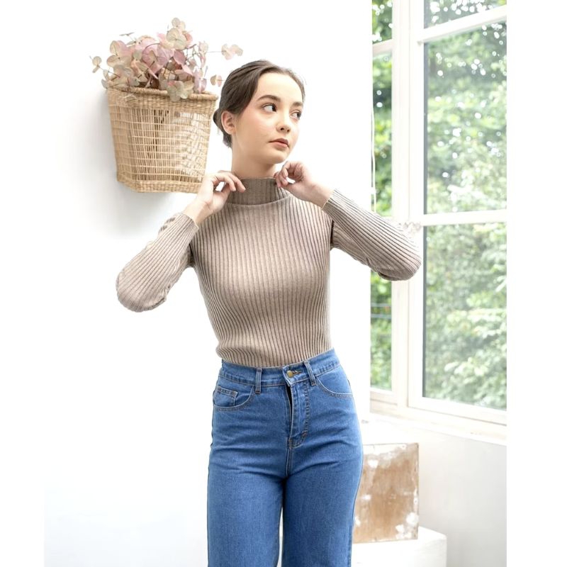 Thea inner knit turteneck by NIGOO.ID [preloved]